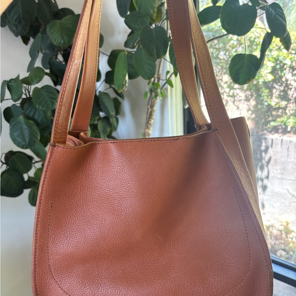 Madewell Tan Leather Shoulder Bag with Slouchy Design